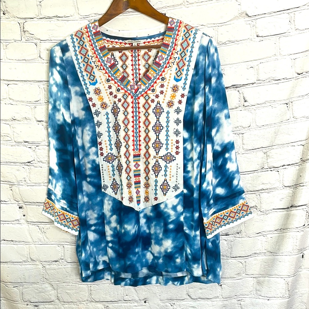 John Mark Blue Tye Dye V-Neck Long Sleeve Embroidered Top Size Large